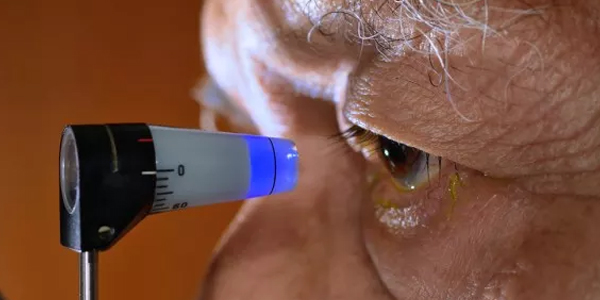 Post operative lasik care